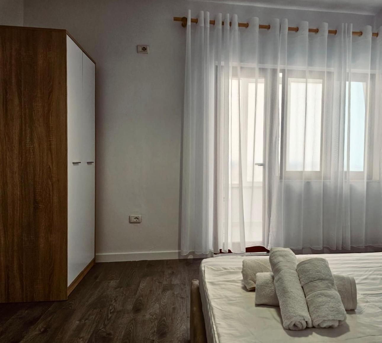 Hi5 Rooms Tirana Exterior foto
